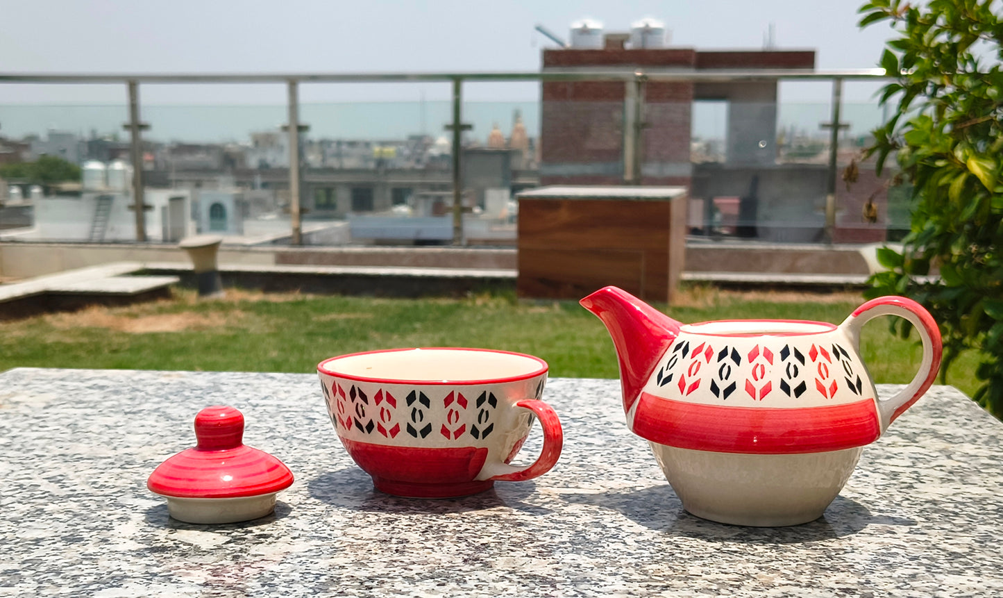 Caffeine Ceramic Handmade Red Arrow Pattern 2-in-1 Teapot with Cup (Set of 1)