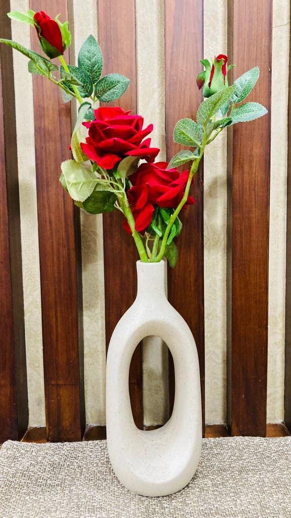 Stylish ceramic hollow flower vase set in white and black matte finish for aesthetic decor