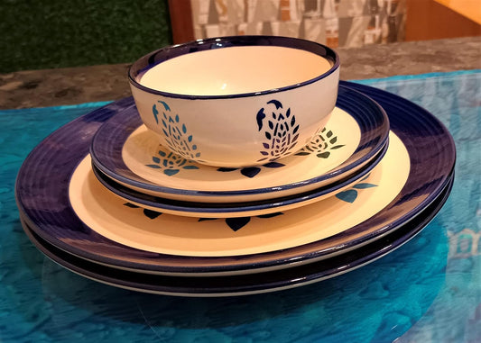 Ceramic Blue Boota Dinner Set – Blue & White Mughal pattern with 2 dinner plates (10”), 2 quarter plates (7”), and 1 bowl