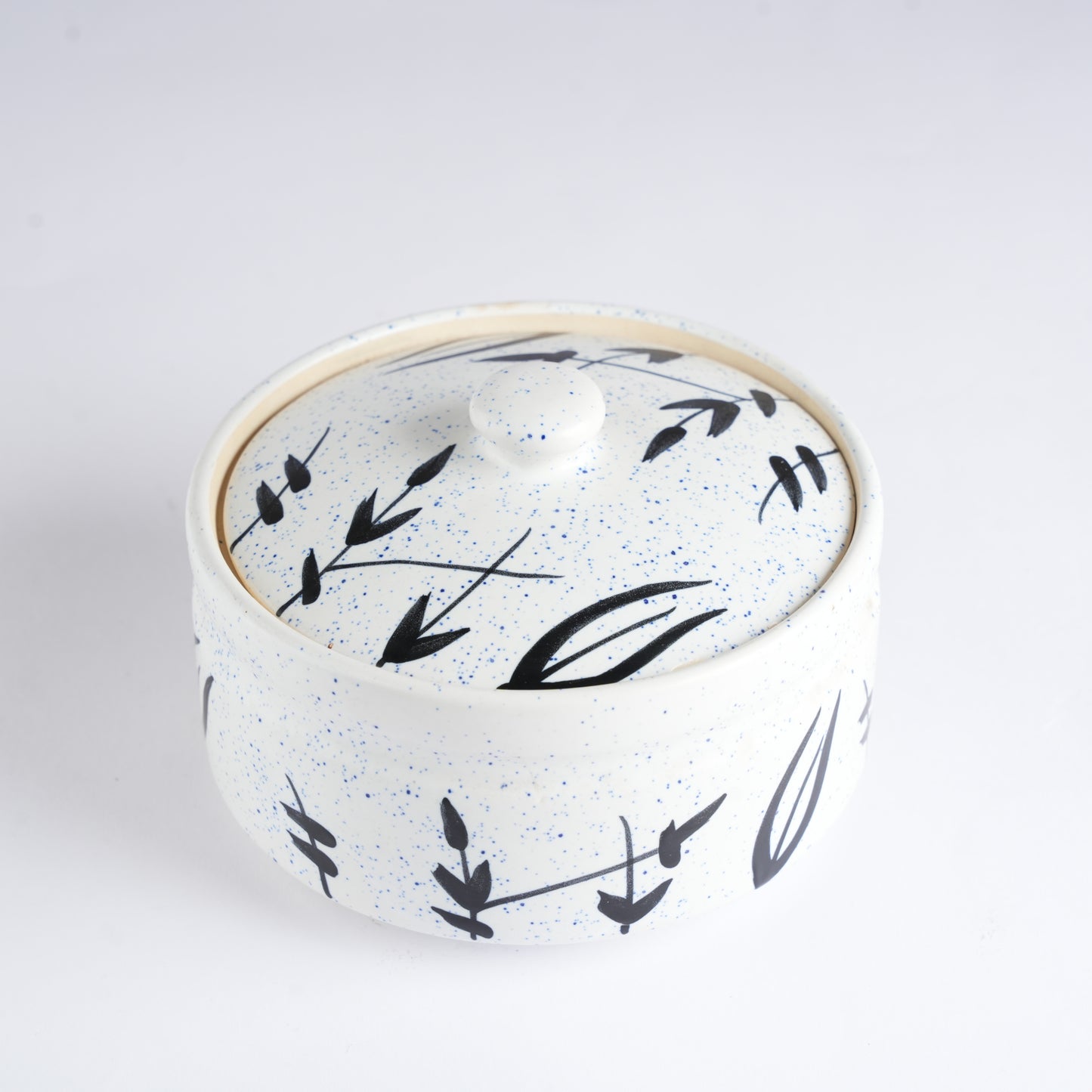 Caffeine Ceramic Handmade white Bamboo Casserole  Set of 3 (1 Large, 1 Medium and 1 Small, White and Black) - Caffeine Premium Stoneware