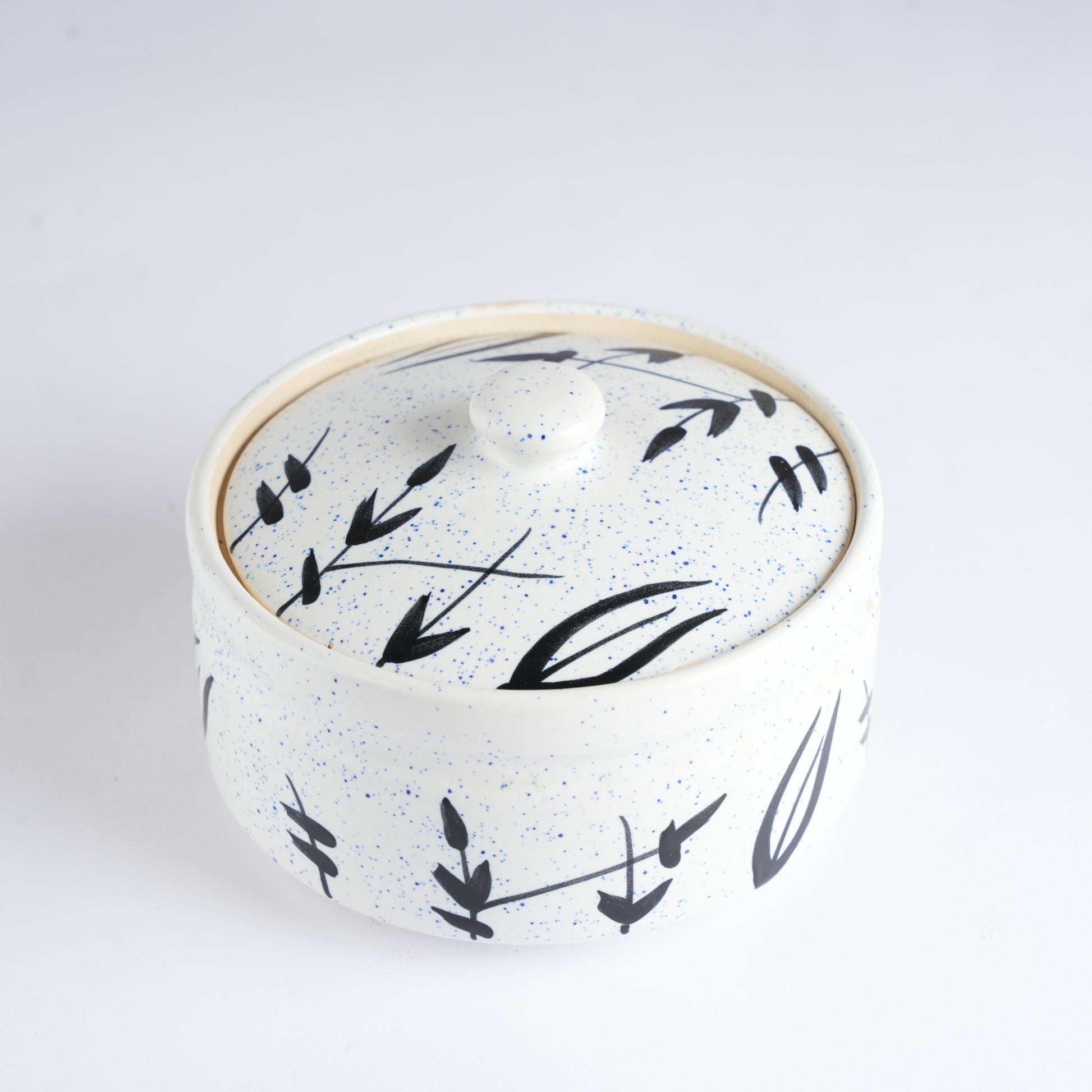 Caffeine Ceramic Handmade white Bamboo Casserole  Set of 3 (1 Large, 1 Medium and 1 Small, White and Black) - Caffeine Premium Stoneware