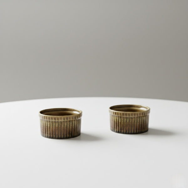 Ceramic bowl in a wooden set of 2