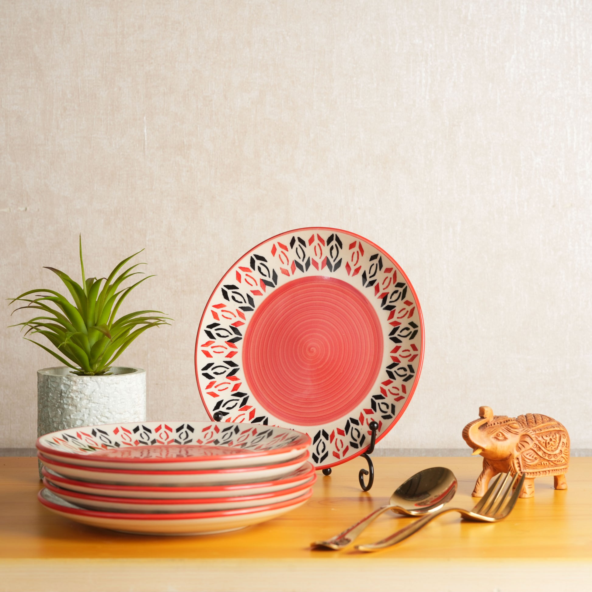 arrrow_pattern_dinner_plate - Caffeine Premium Ceramic