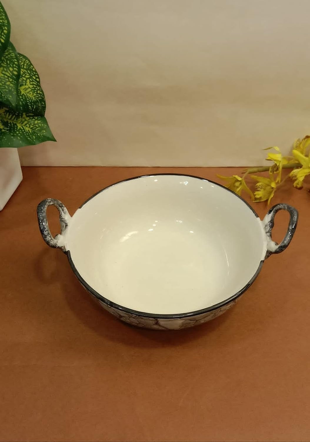 ceramic in Grey and white