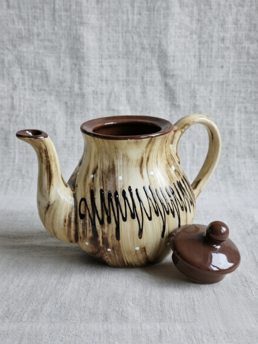 Caffeine Ceramic Handmade Rajesthani Bund Jalebi Tea Set – 7 Pcs (6 Cups + 1 Kettle)