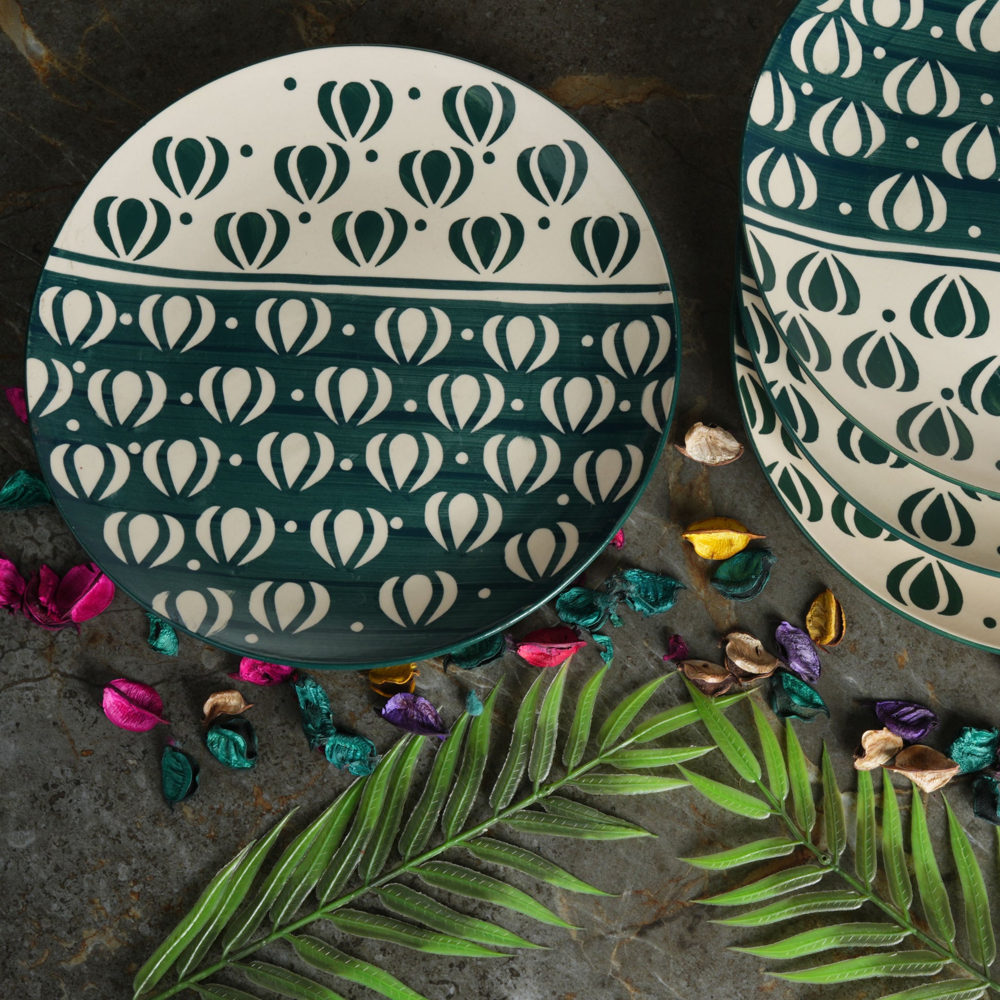 green_and_white_dinner_plate - Caffeine Premium Ceramic