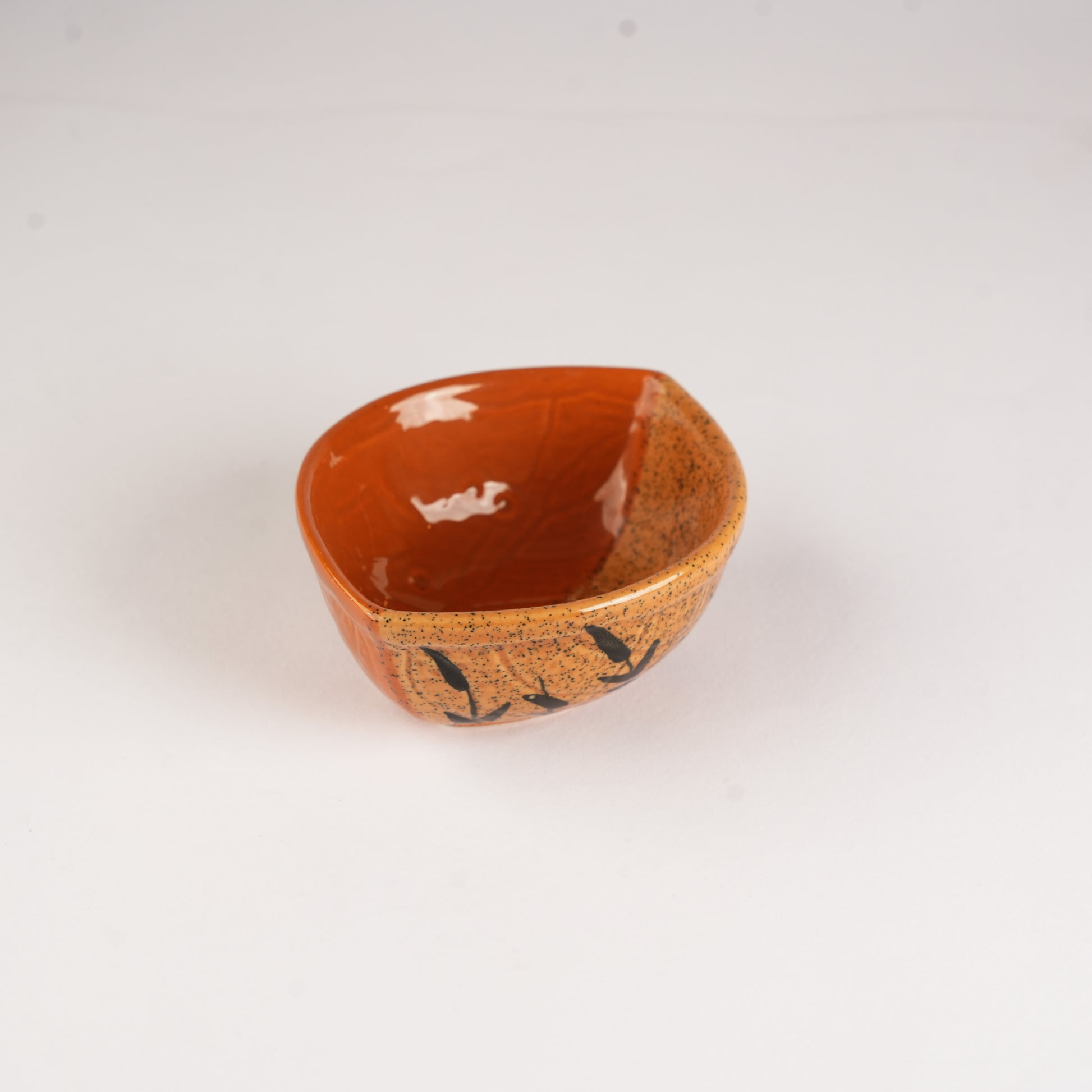 Caffeine Ceramic Handmade Brown and Mustard Leaf Serving Bowl (Set of 3) - Caffeine Premium Stoneware