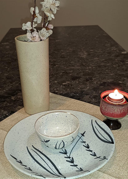 Caffeine Ceramic Handmade White Bamboo Dinner Set (Set of 2)